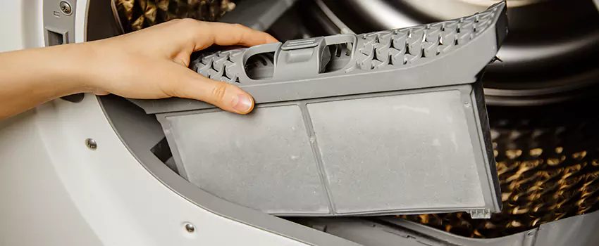 Signs Of A Clogged Dryer Lint Trap in Eureka, California